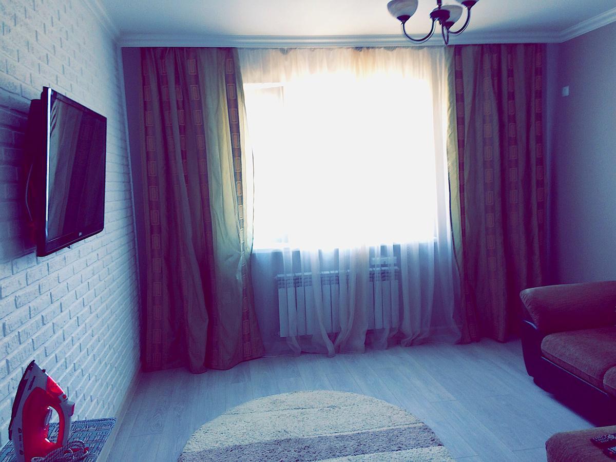 Vesna Apartments In The Center アスターナ エクステリア 写真